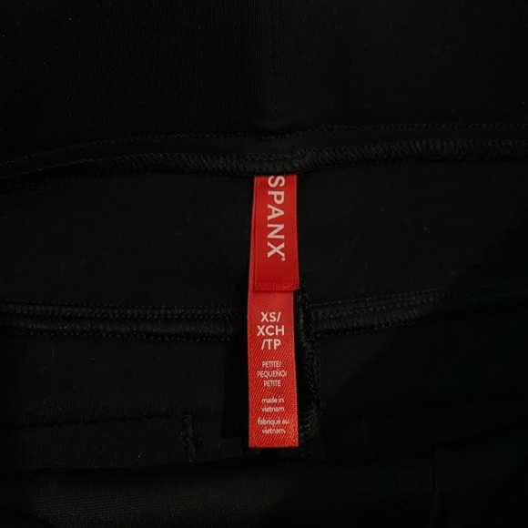 Spanx The Perfect Pant, Hi-Rise Flare Black XS - Picture 13 of 16